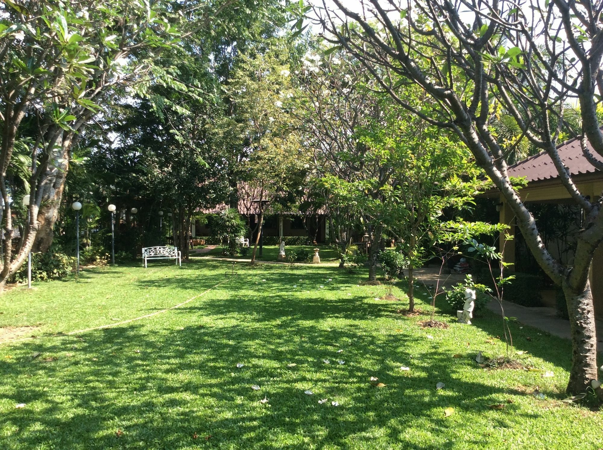 The Nine Guest House Kanchanaburi Exterior photo